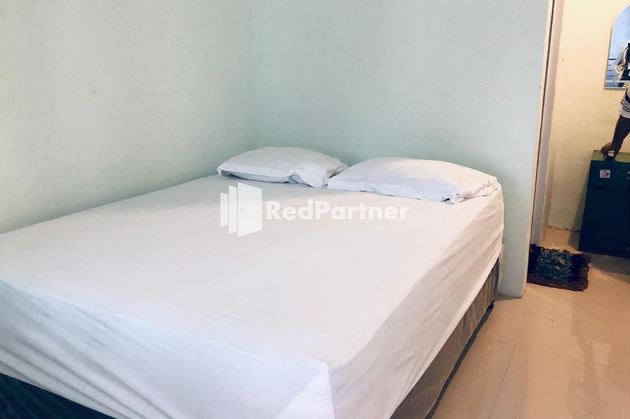 Wisma Suci Syariah Polewali Mandar Mitra Reddoorz Matakali Exterior foto